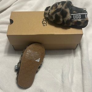 Brand new T fluff Yeah slide leopard never worn. Still have original box.